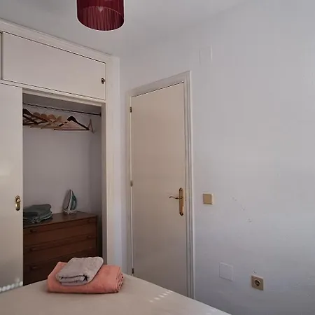 With Sea View In توريمولينوس